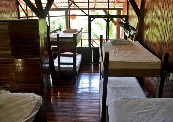 Plinio Hostel Manuel Antonio