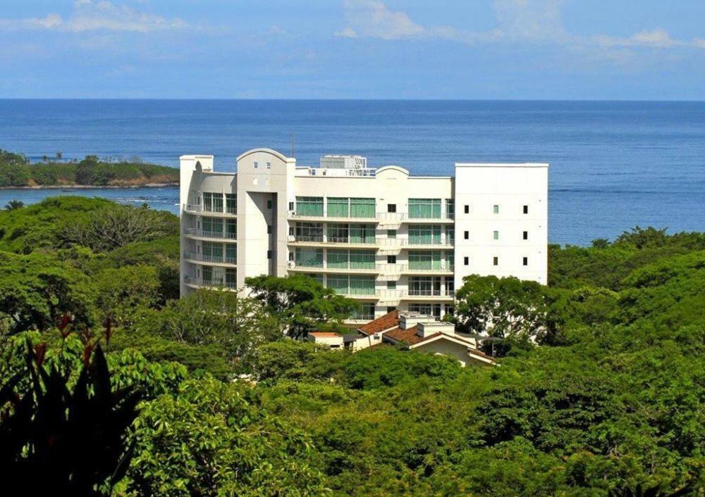 Pacific Park Aparthotel 3*