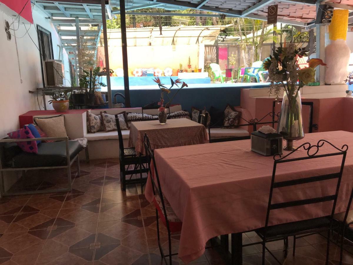 Cabinas Cafe Del Mar *