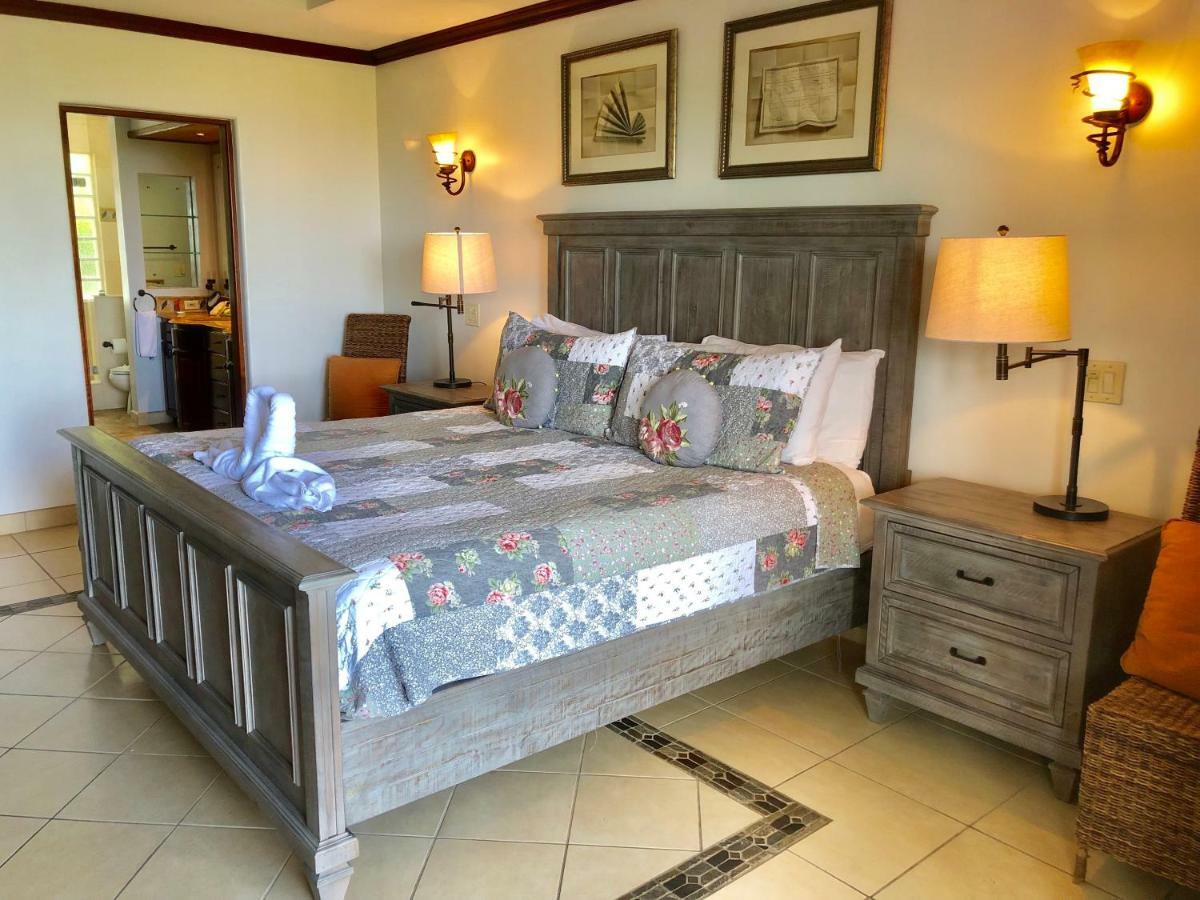 Pacifico Colonial Villa