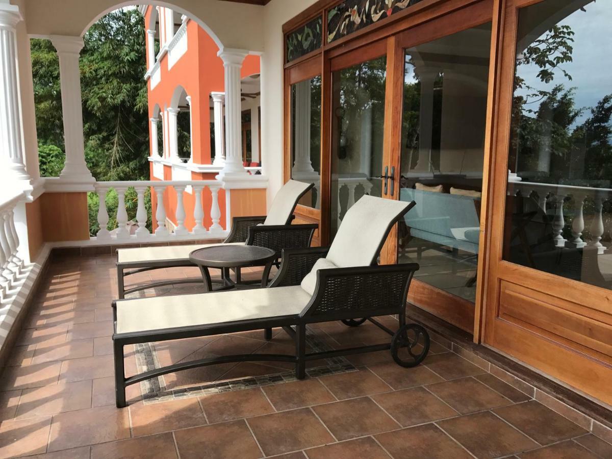 Pacifico Colonial Villa Manuel Antonio