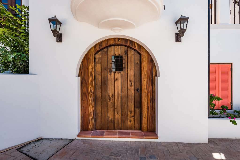 Hotel Santarena At Catalinas