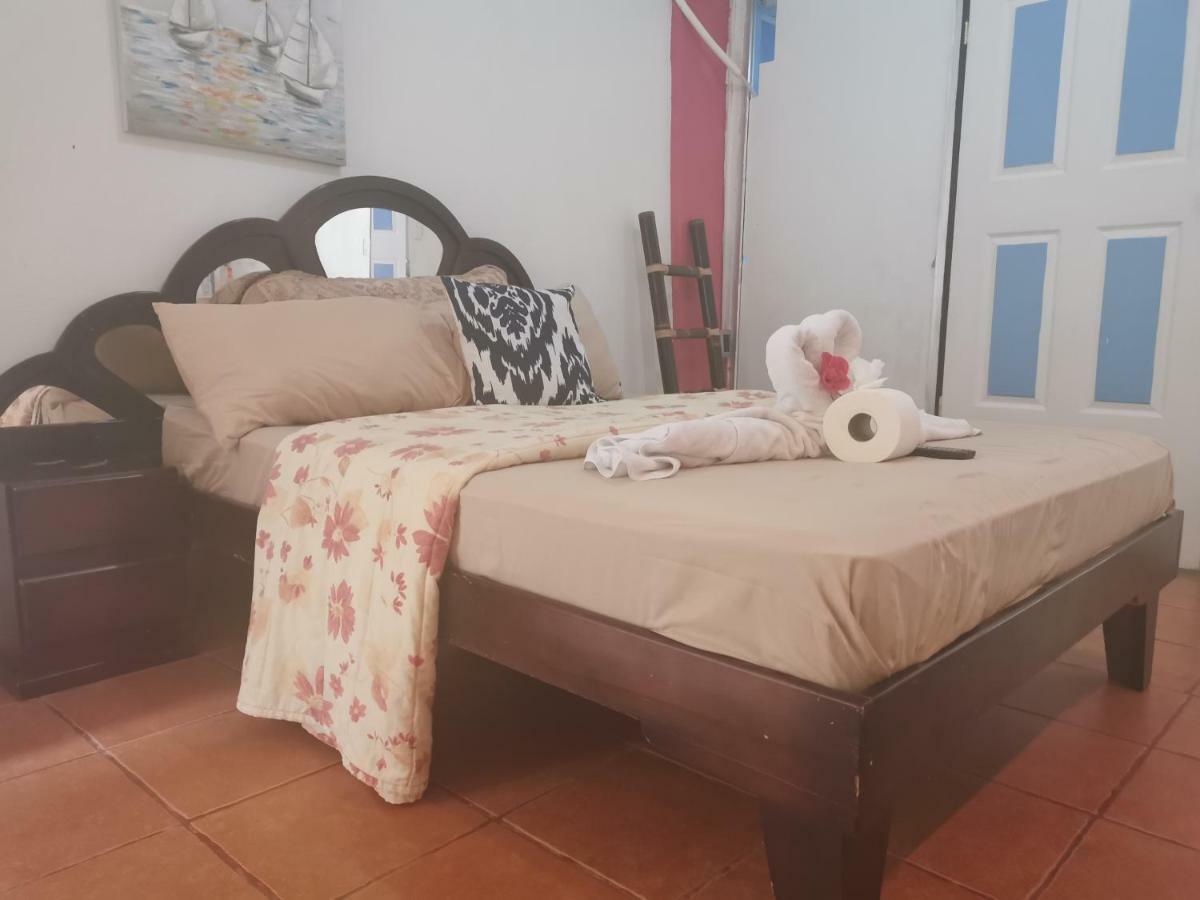 Cabinas Cafe Del Mar *