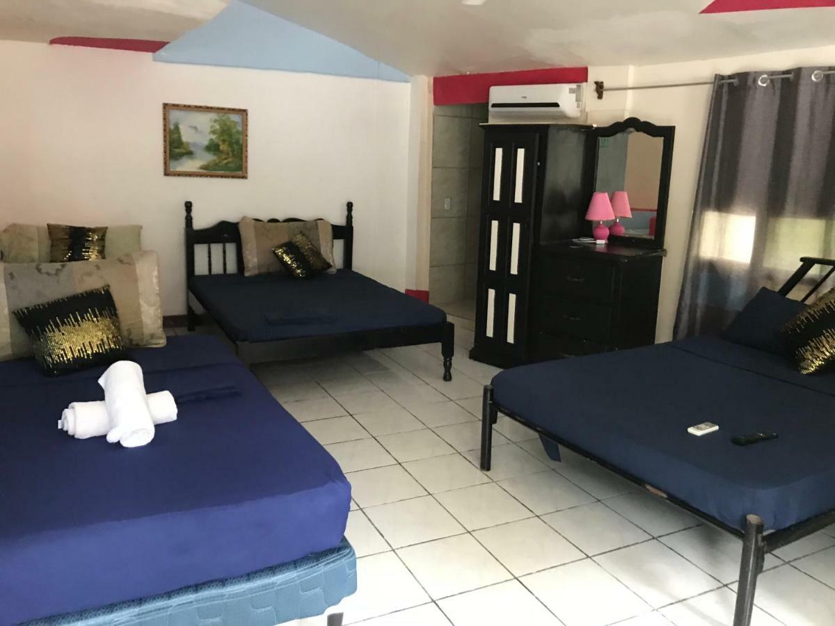 Hotel Cabinas Cafe Del Mar