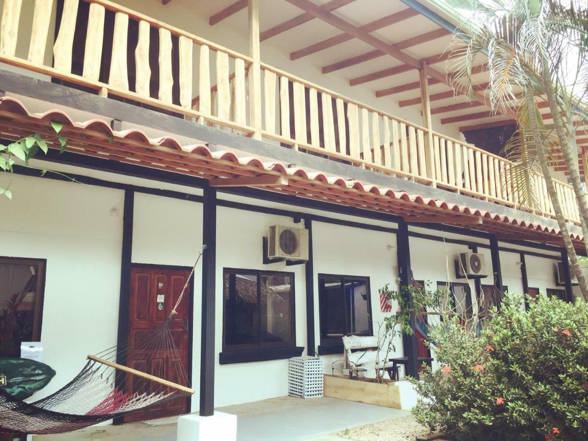 Beach Break Surf Hostel * Playa Santa Teresa (Puntarenas)