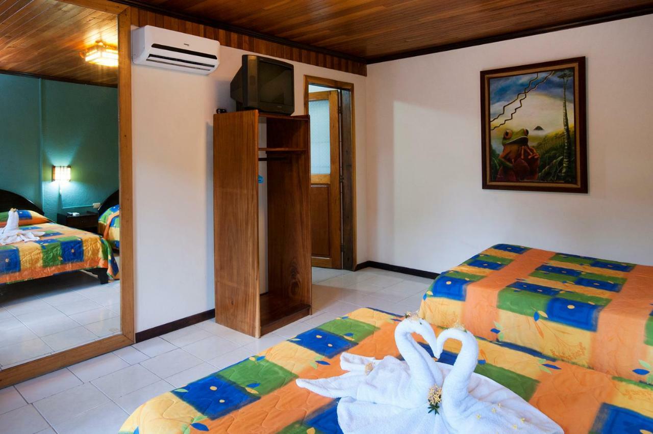 Backpackers * La Fortuna