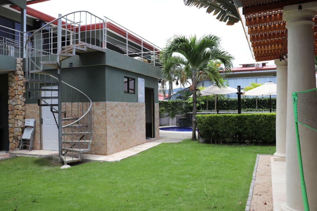 12b Sol Quadplex
