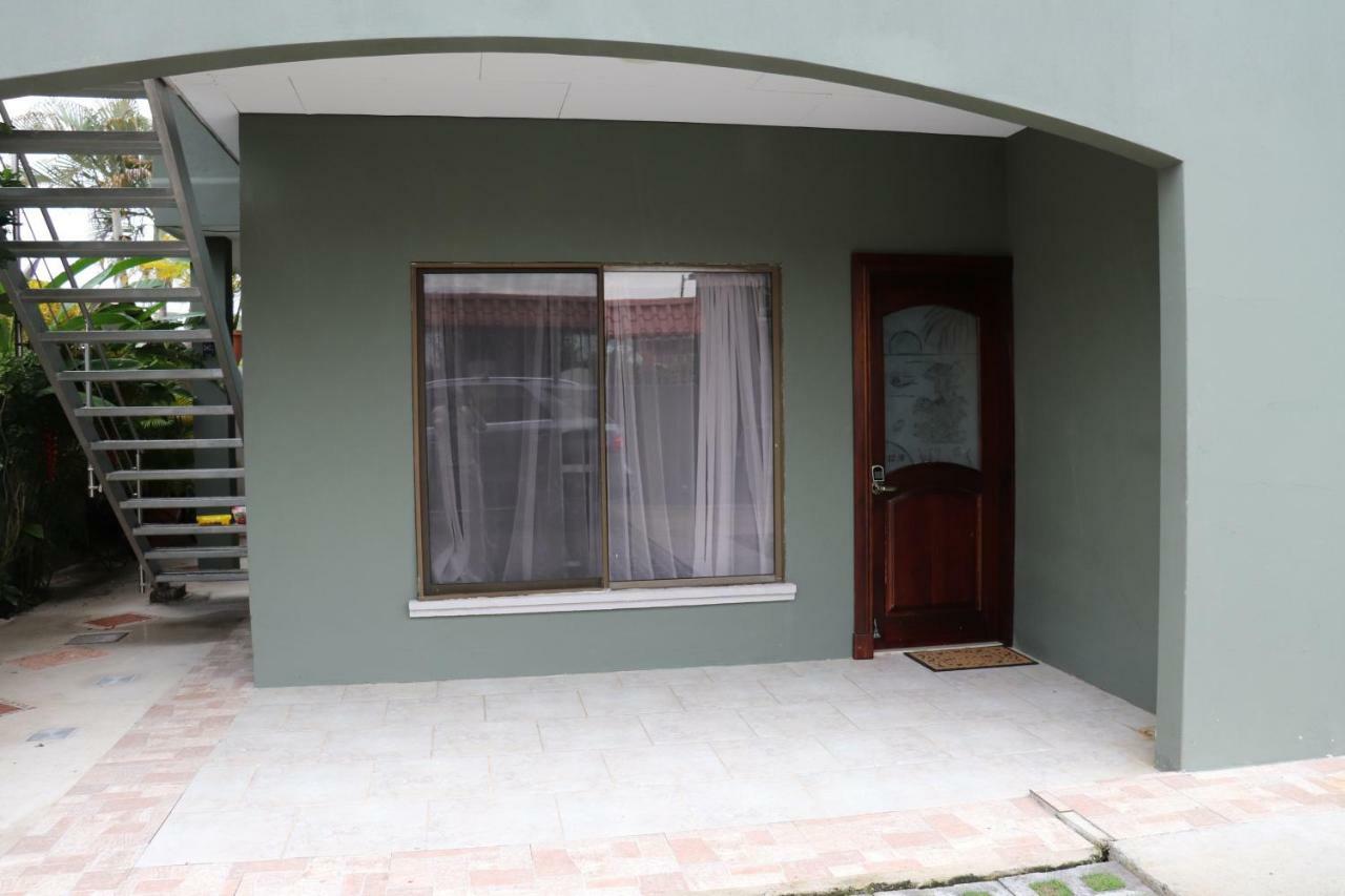12b Sol Quadplex *