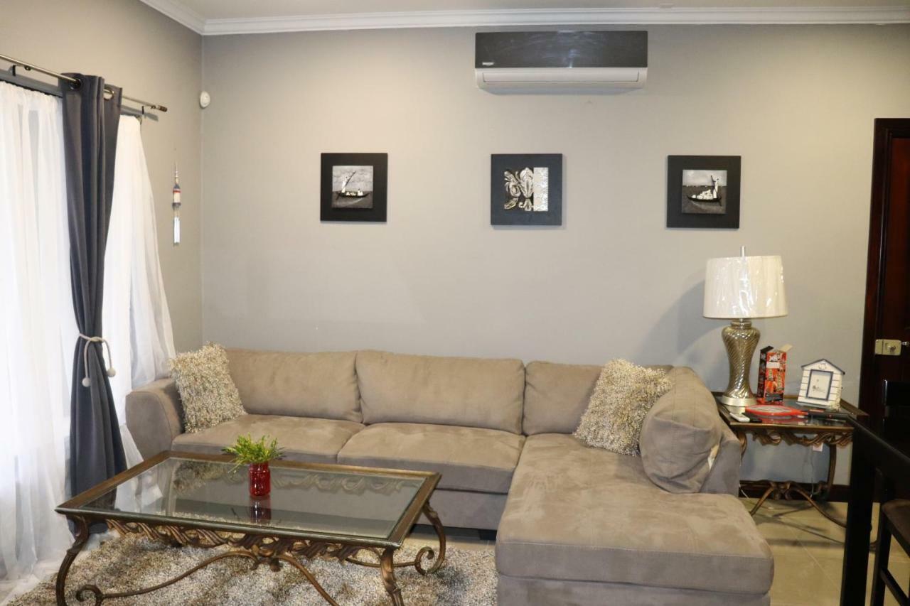 12b Sol Quadplex Apartment *