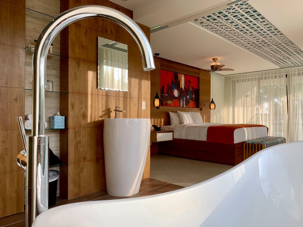 Azura (adults Only) 5* Samara