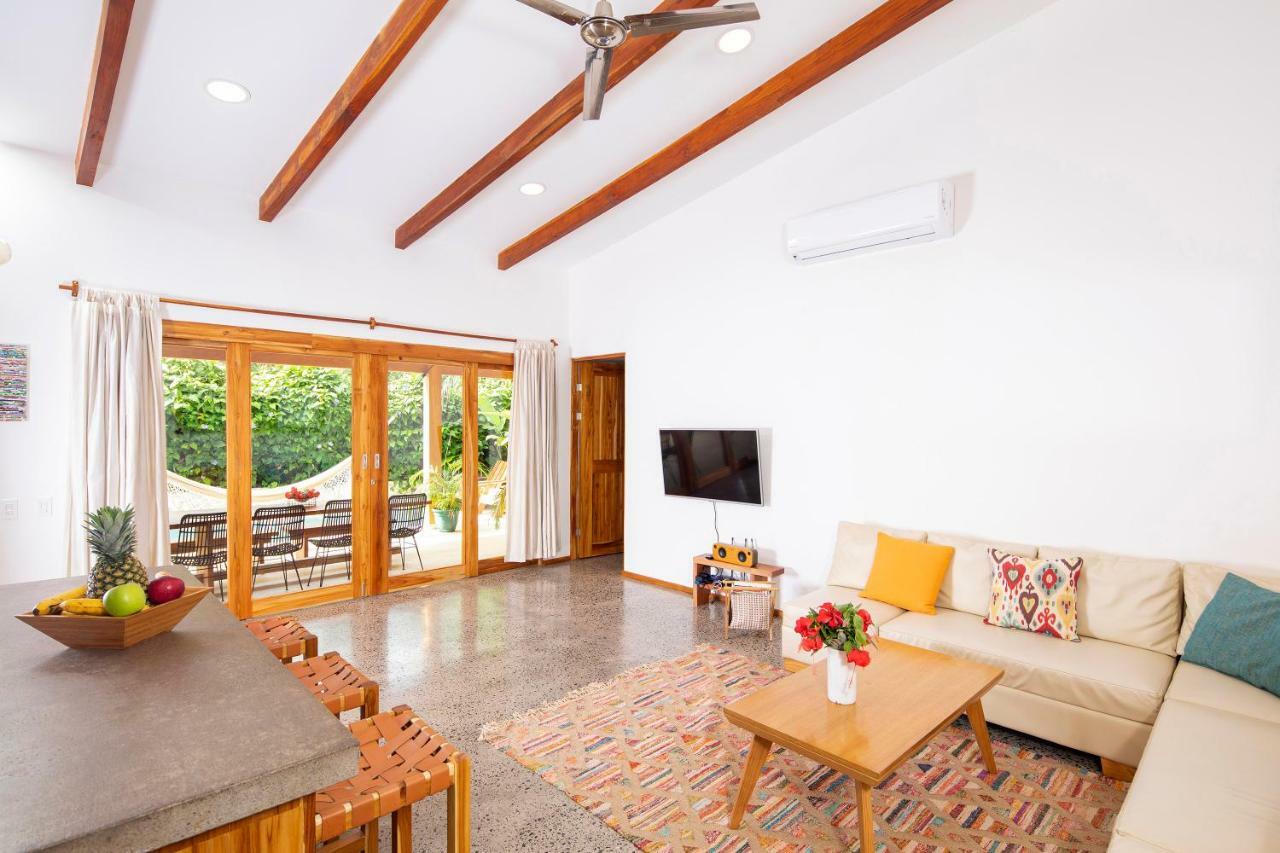 Villas Tropical Villa *