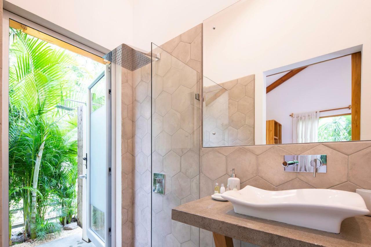 Villas Tropical Villa *