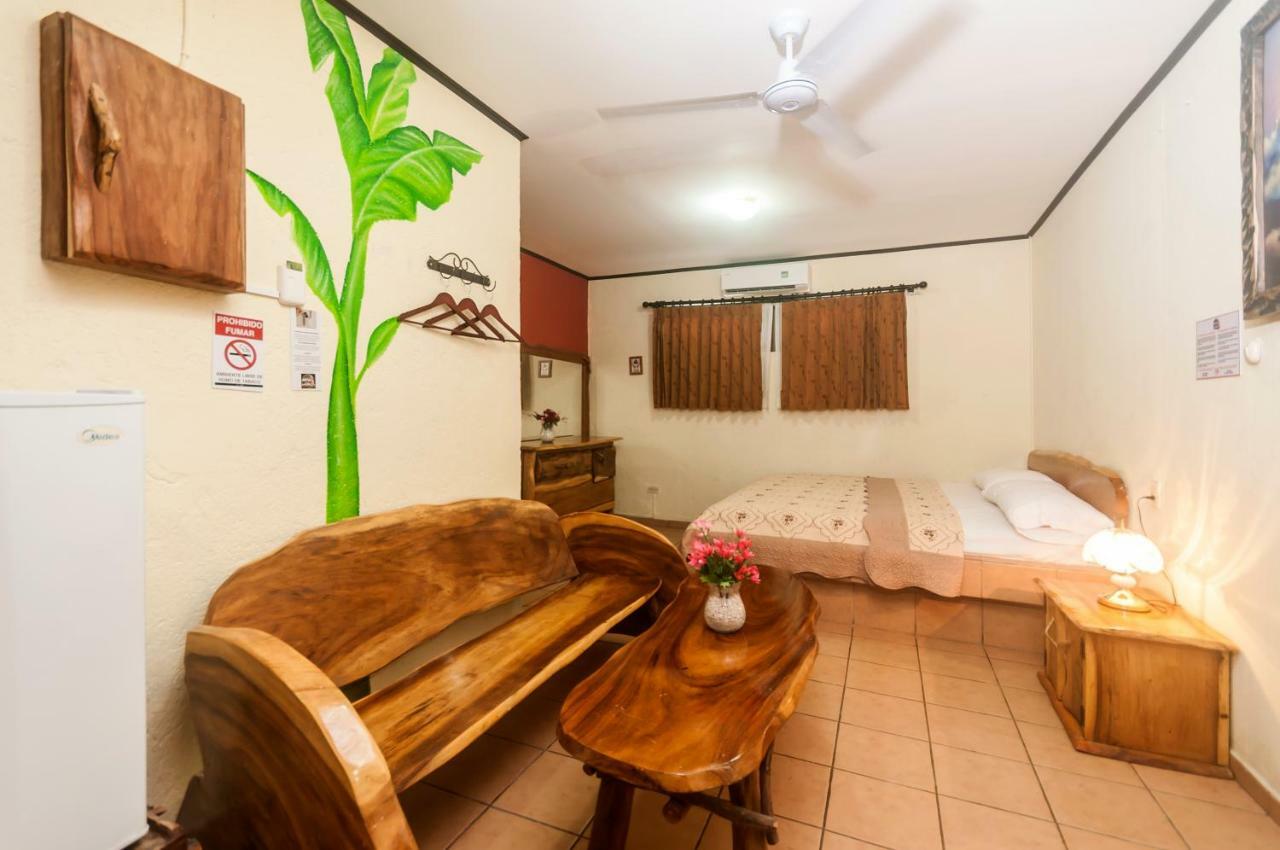 Cadillac Rock Hotel Jaco
