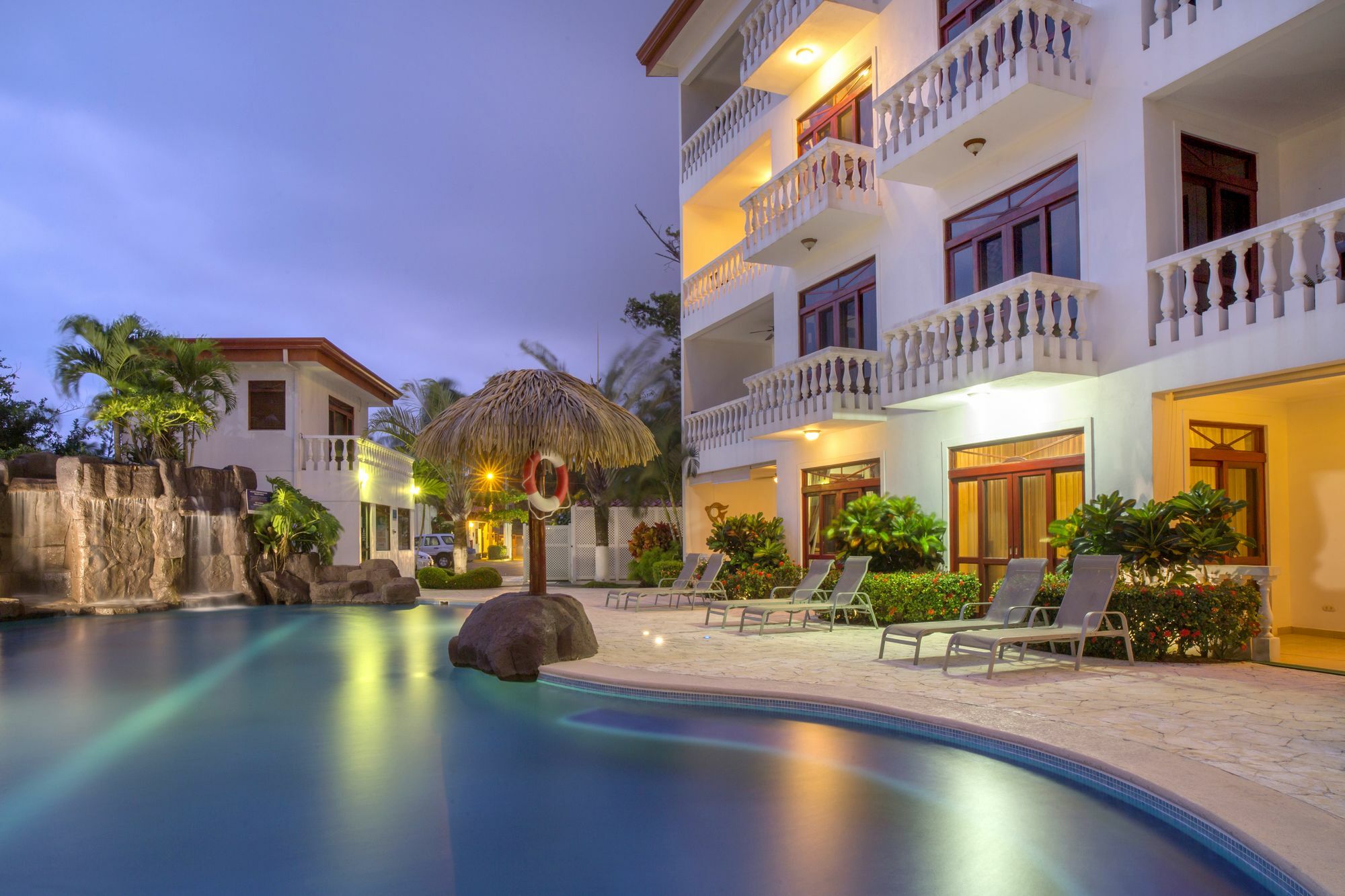 Apartment Paloma Blanca 4d