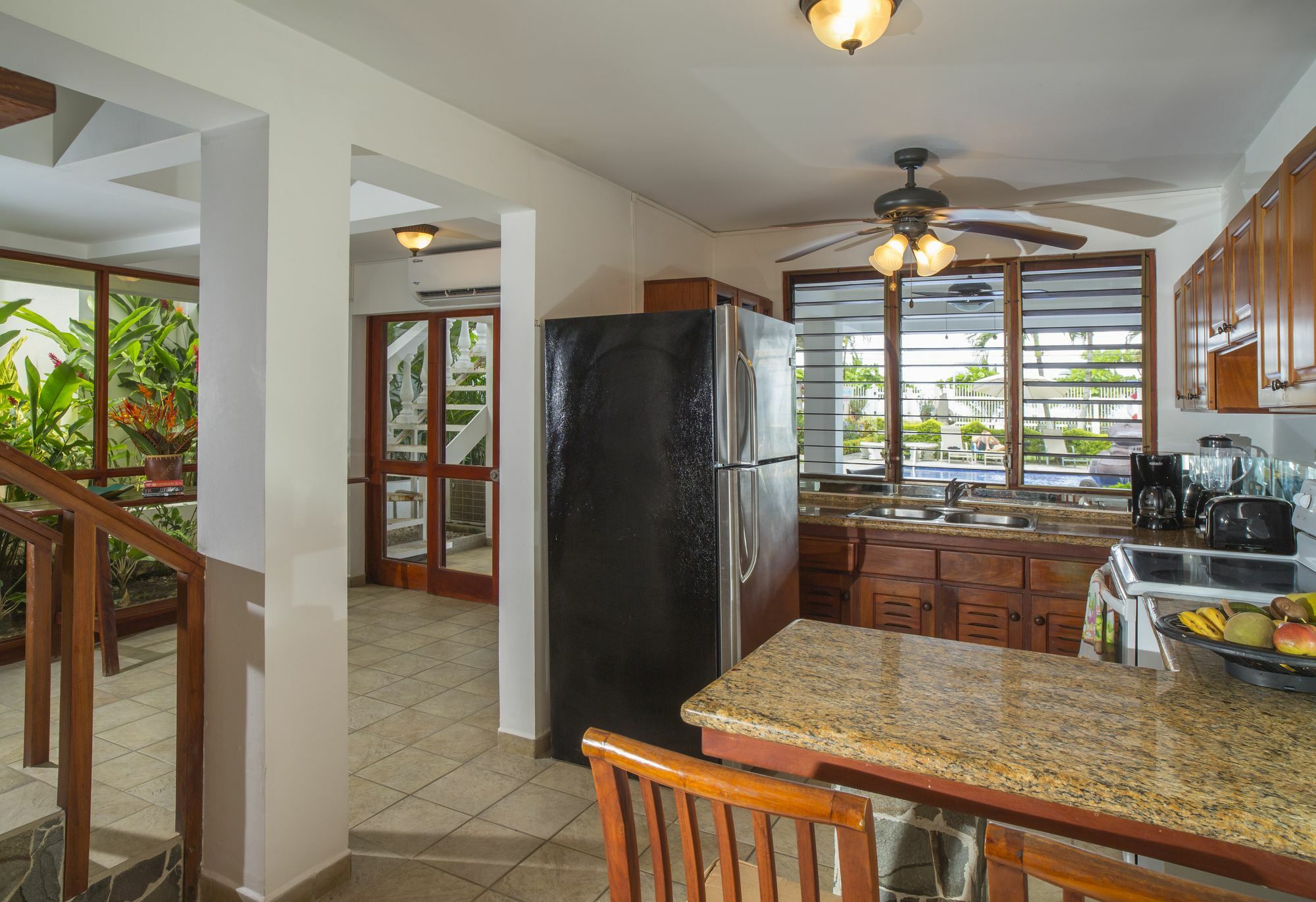 Paloma Blanca 4d Apartment