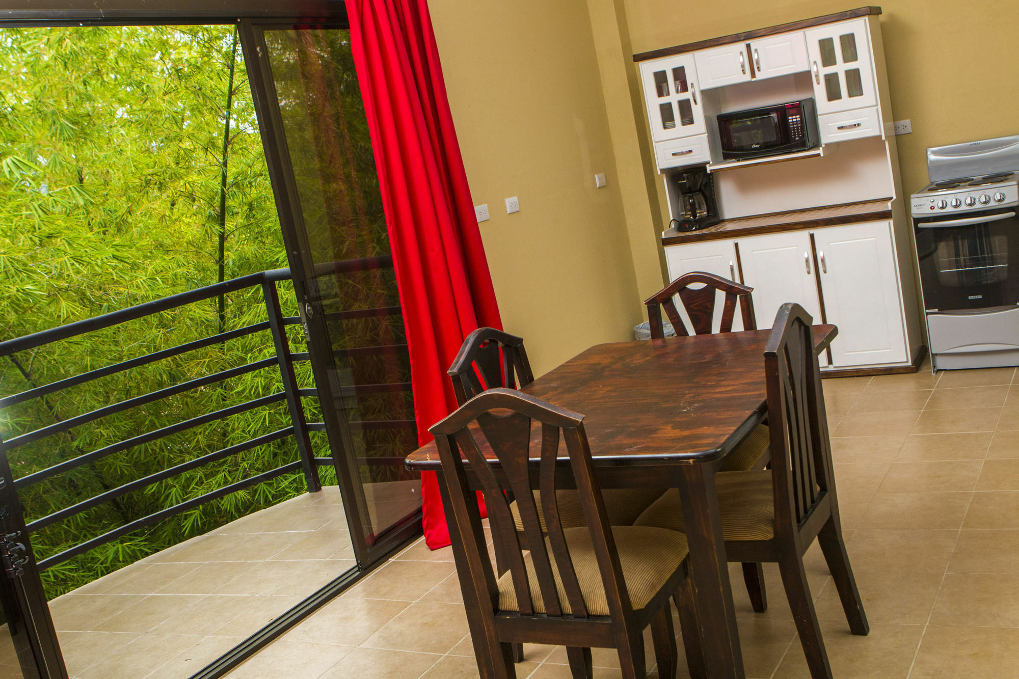 Pacifico Loft Hotel