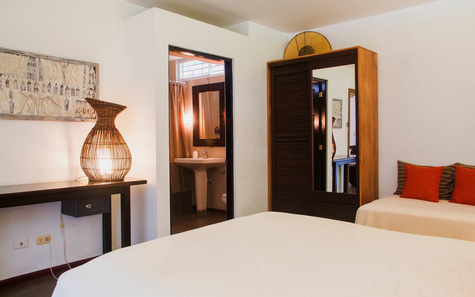 Hotel The Place 3*
