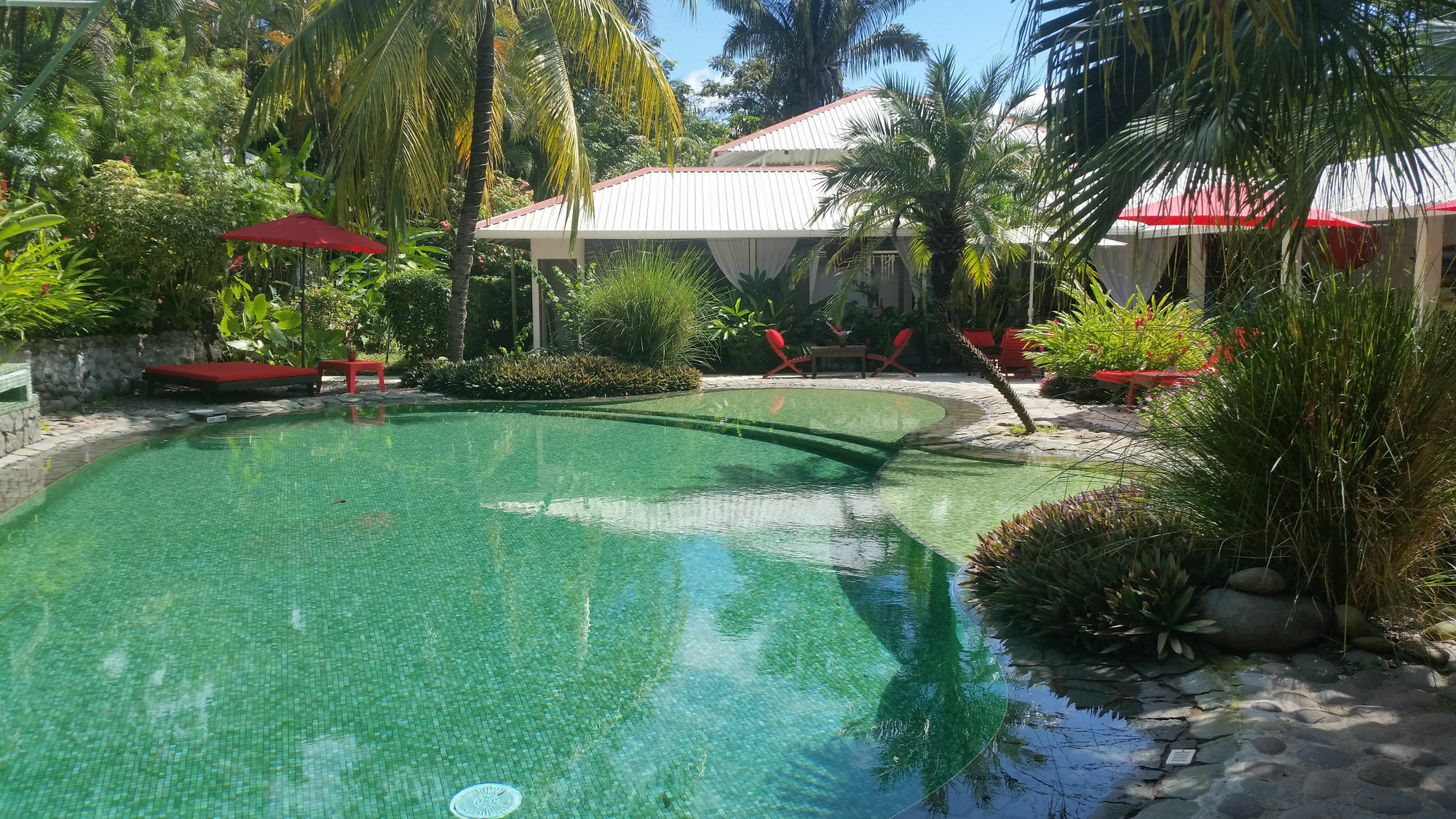 Hotel The Place 3*