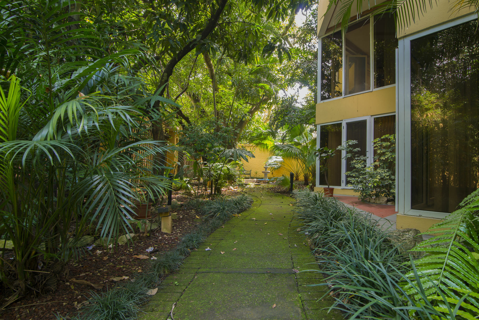 Apartotel & Del Rio Hotel