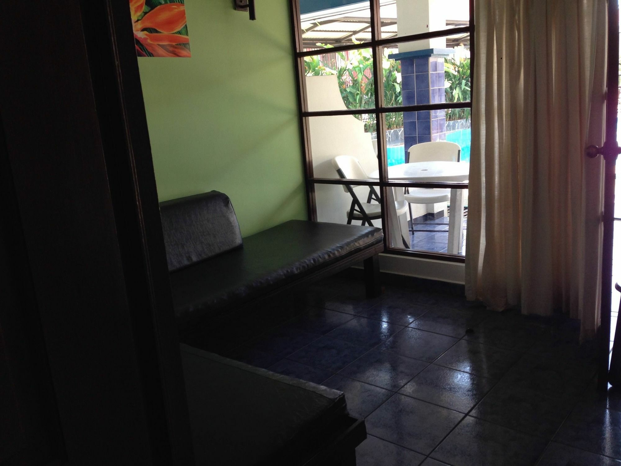 Apartotel Gaviotas Jaco