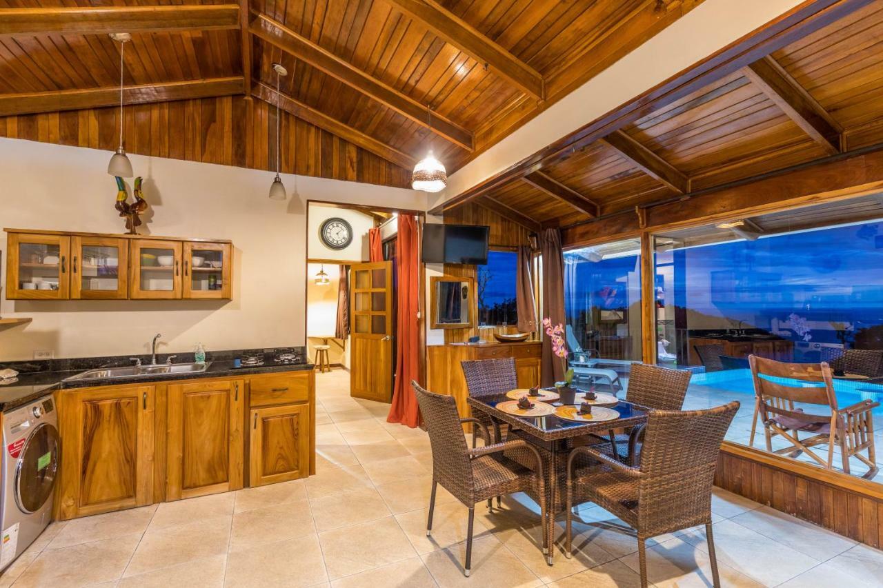 Casa Valentina - Ocean, Nature, Relax, Central Quepos