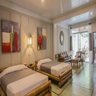 Plaza Yara Hotel 4*