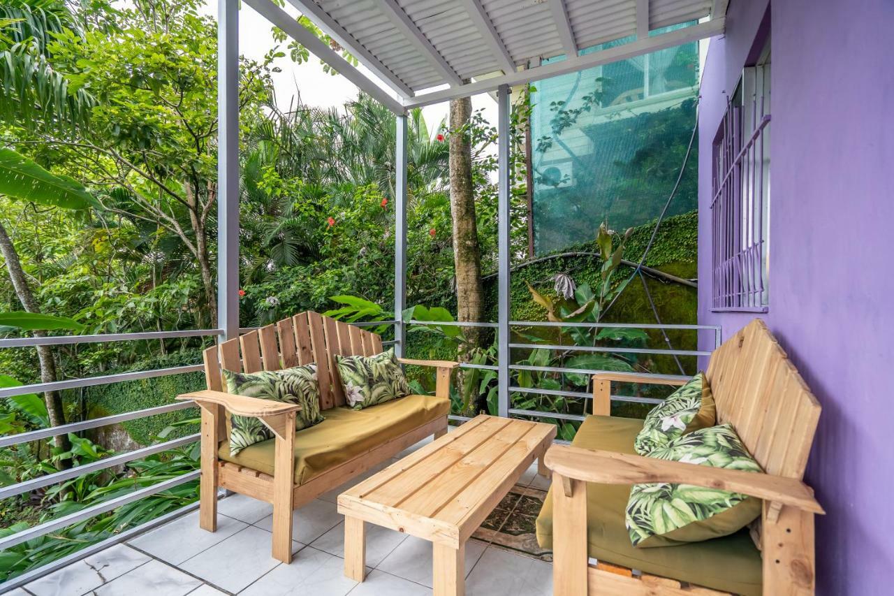 Peace Of Paradise Free Park Tour & Free Breakfast Hotel