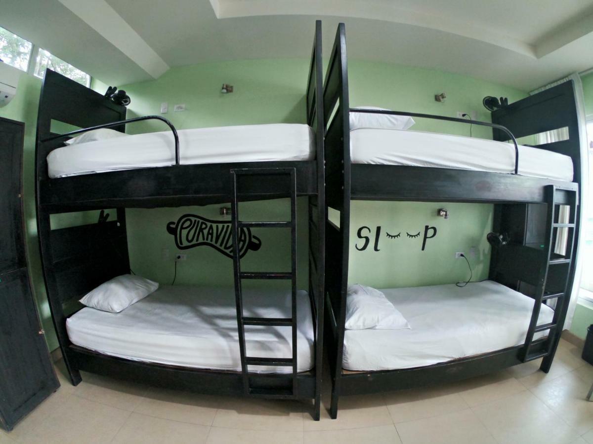 Room2board And Surf School Hostel *