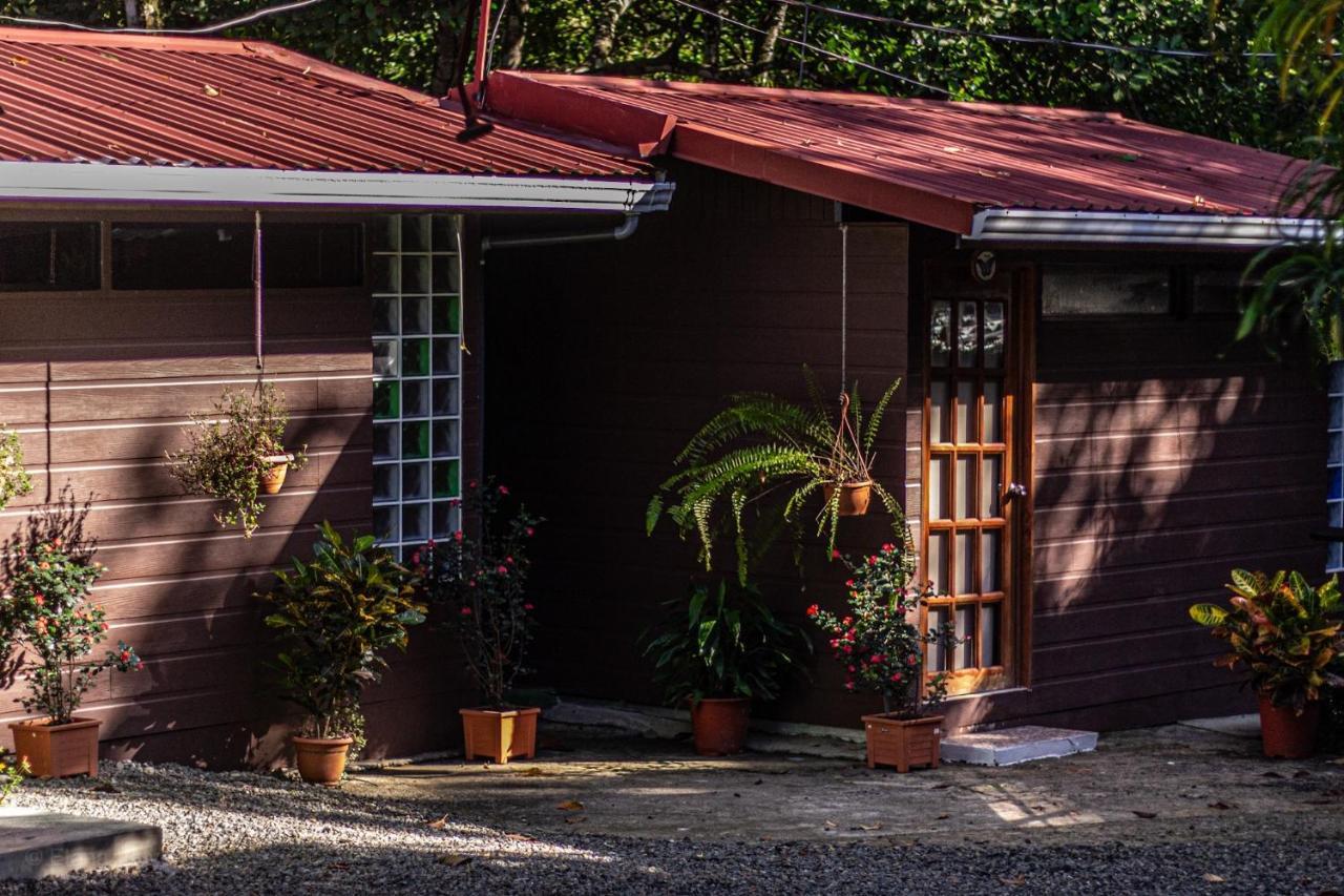 La Perdida Lodge *