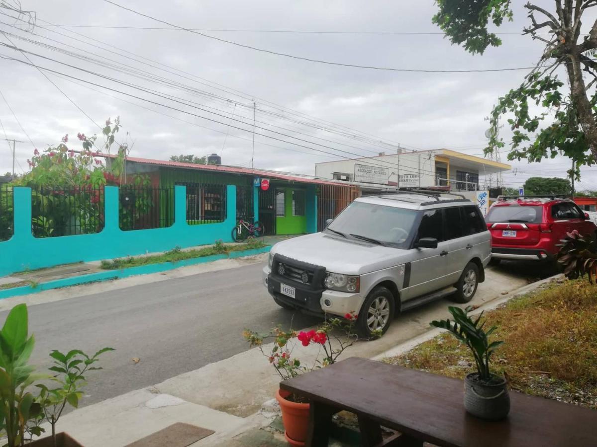 Cabinas The Corner Guest house Golfito