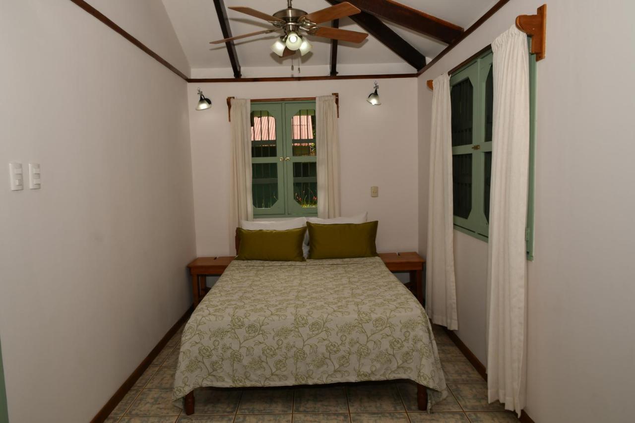 Hacienda Baru Lodge *