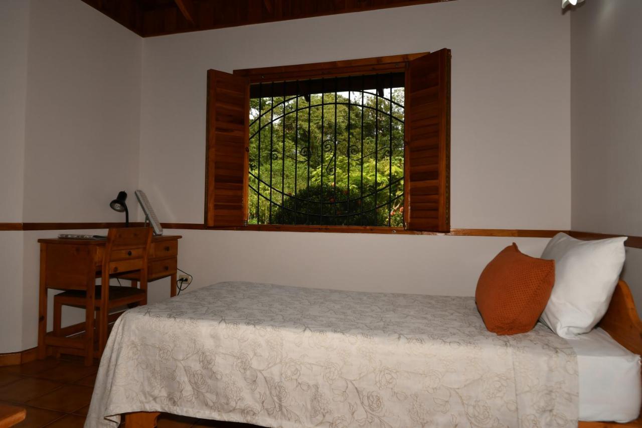 Lodge Hacienda Baru *