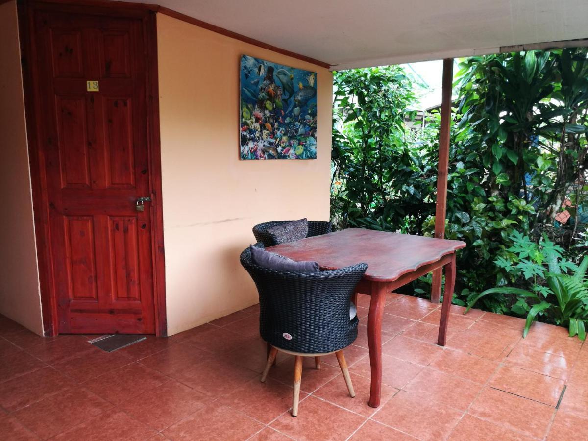 Martinas Place Hostel *