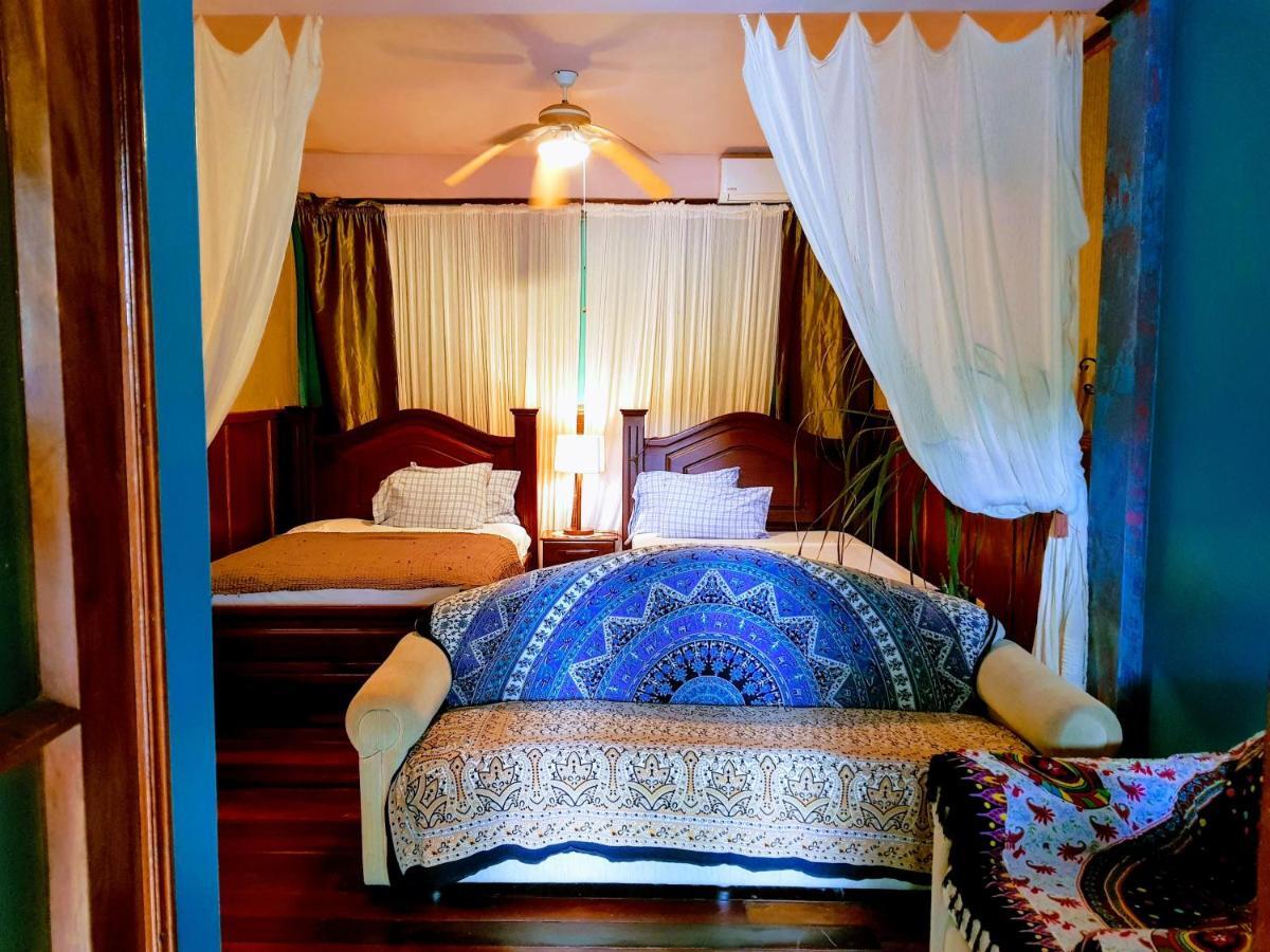 Casa Mare Nostrvm Bed & Breakfast Manuel Antonio