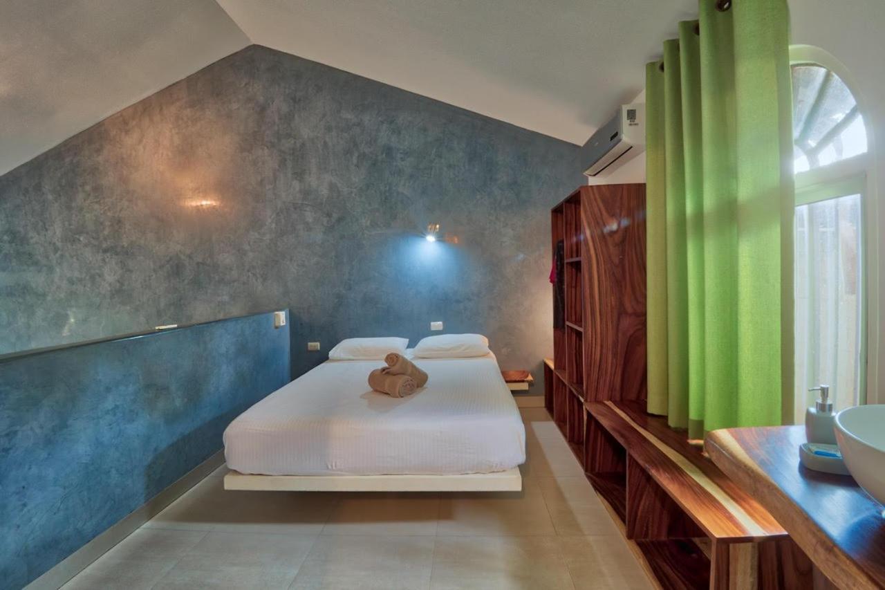 Nahua Hotel