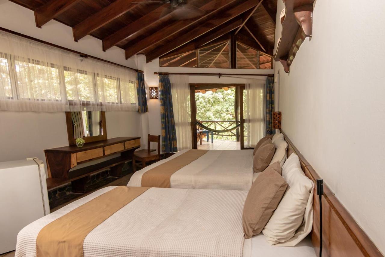 Hotel Cabinas Olas
