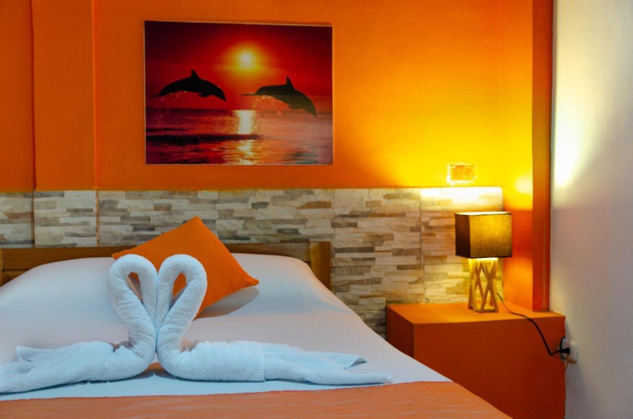 La Dolce - On The - Bed & Breakfast