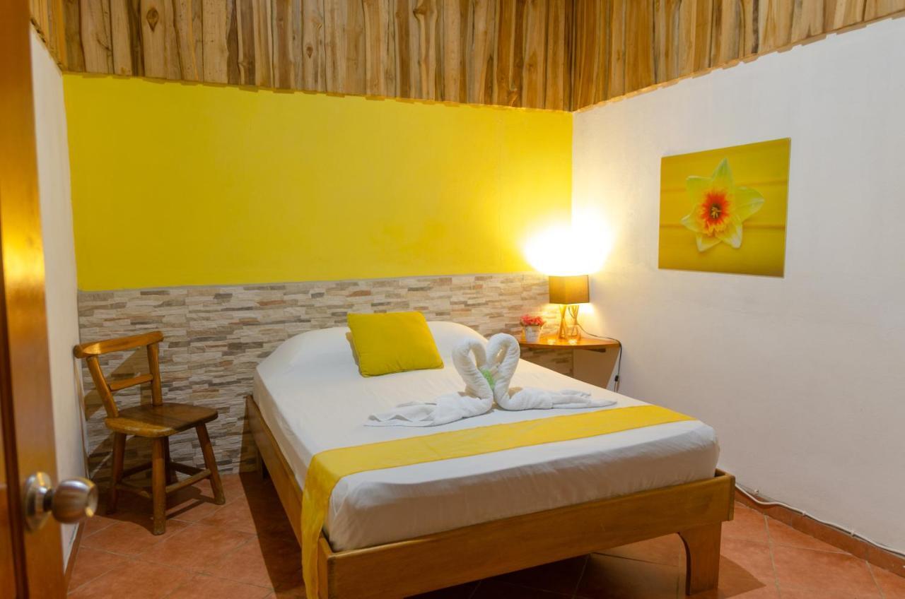 La Dolce - On The - Bed & Breakfast *