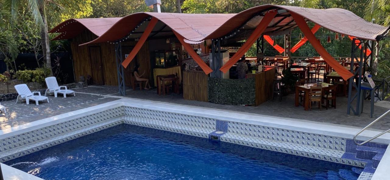 Mimos Manuel Antonio