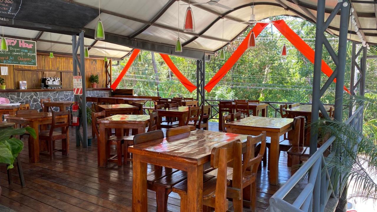 Mimos Manuel Antonio