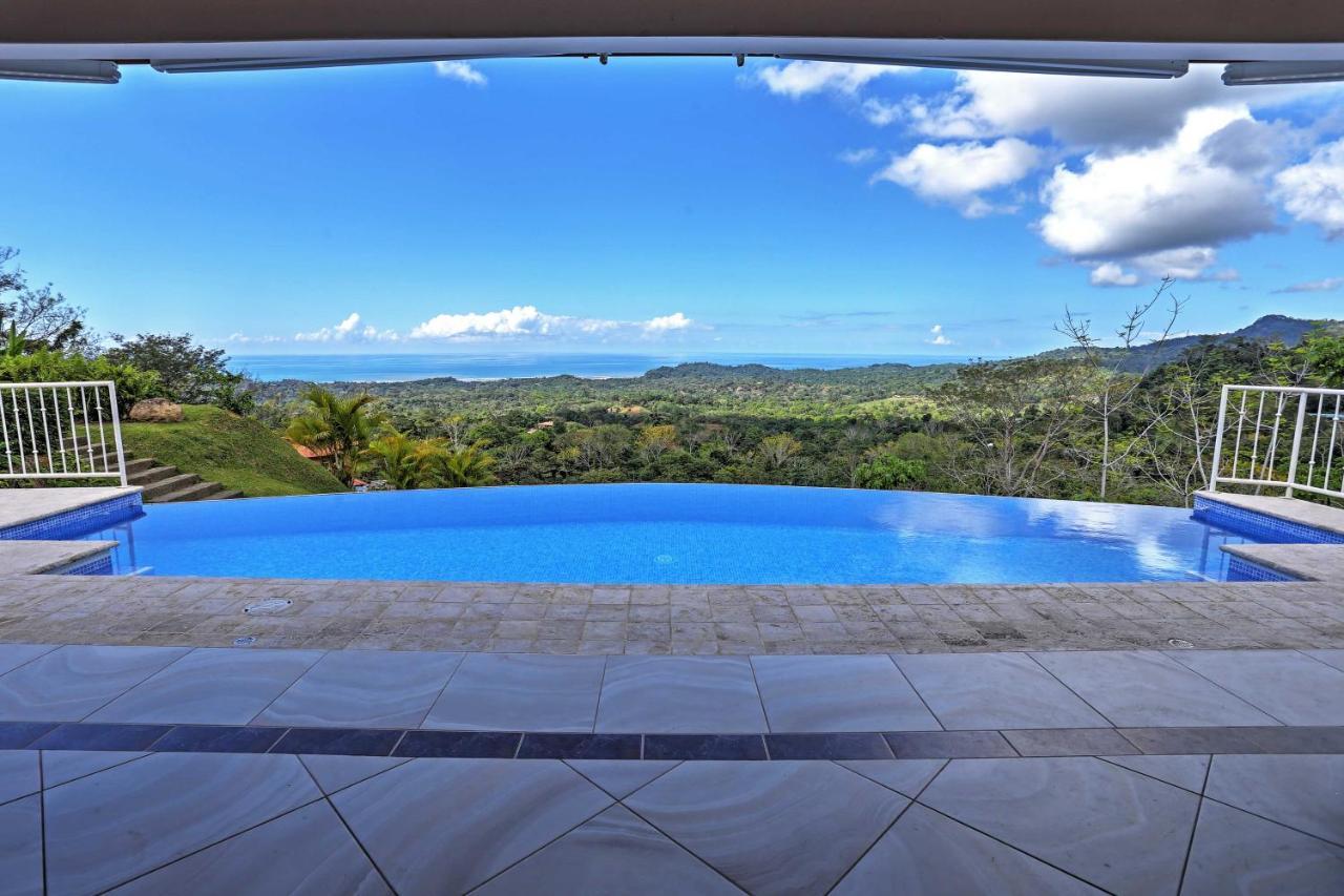 Holiday home Stunning Casa De La Roca House With Infinity Pool! Ojochal