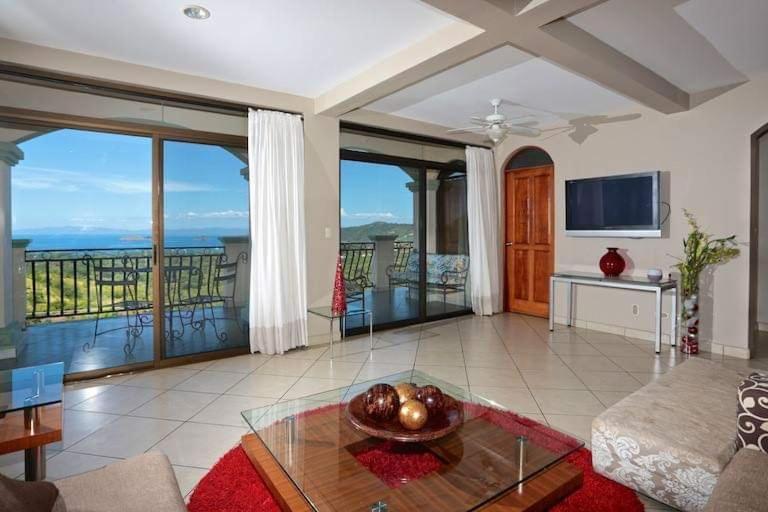 Chantel Suites Holiday home