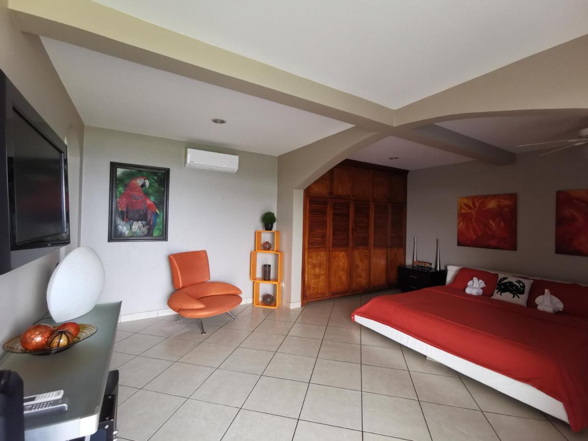 Chantel Suites Coco