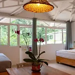 Jaguar Inn Bungalows