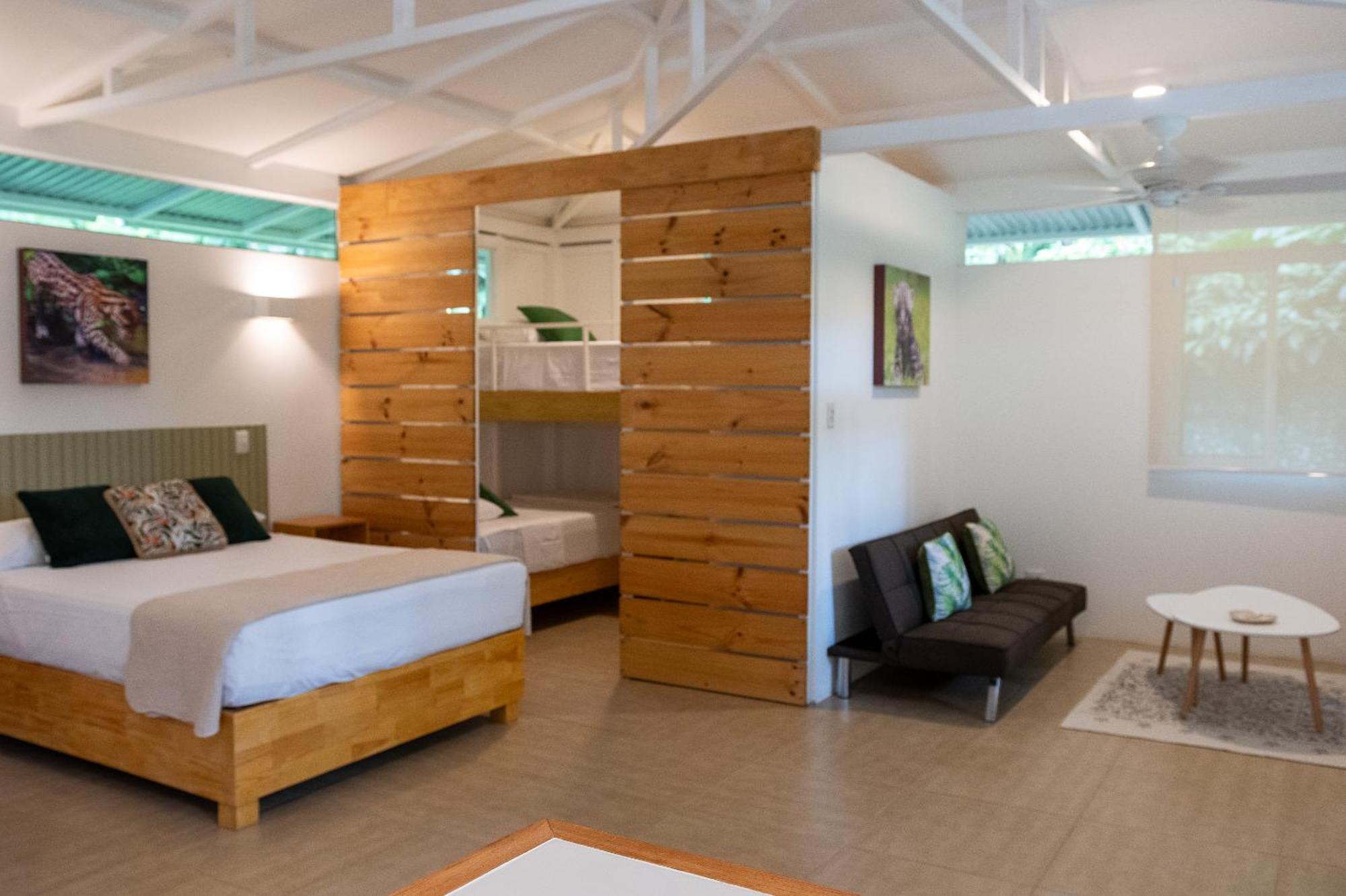 Jaguar Hotel Puerto Viejo de Talamanca