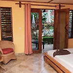 Samara Palm Lodge