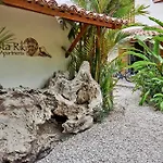Costa Riki Apartments