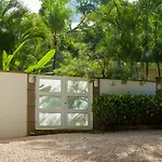 The Breeze Hotel & Villas