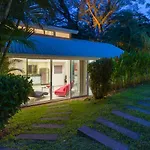 The Breeze Hotel & Villas