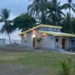 Gallina E Palo Beachfront Hotel